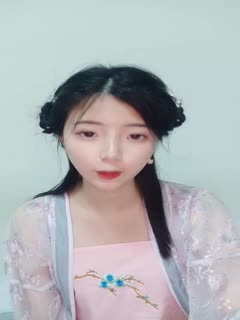 小少妇嫌弃屌太臭了，实在口不下去